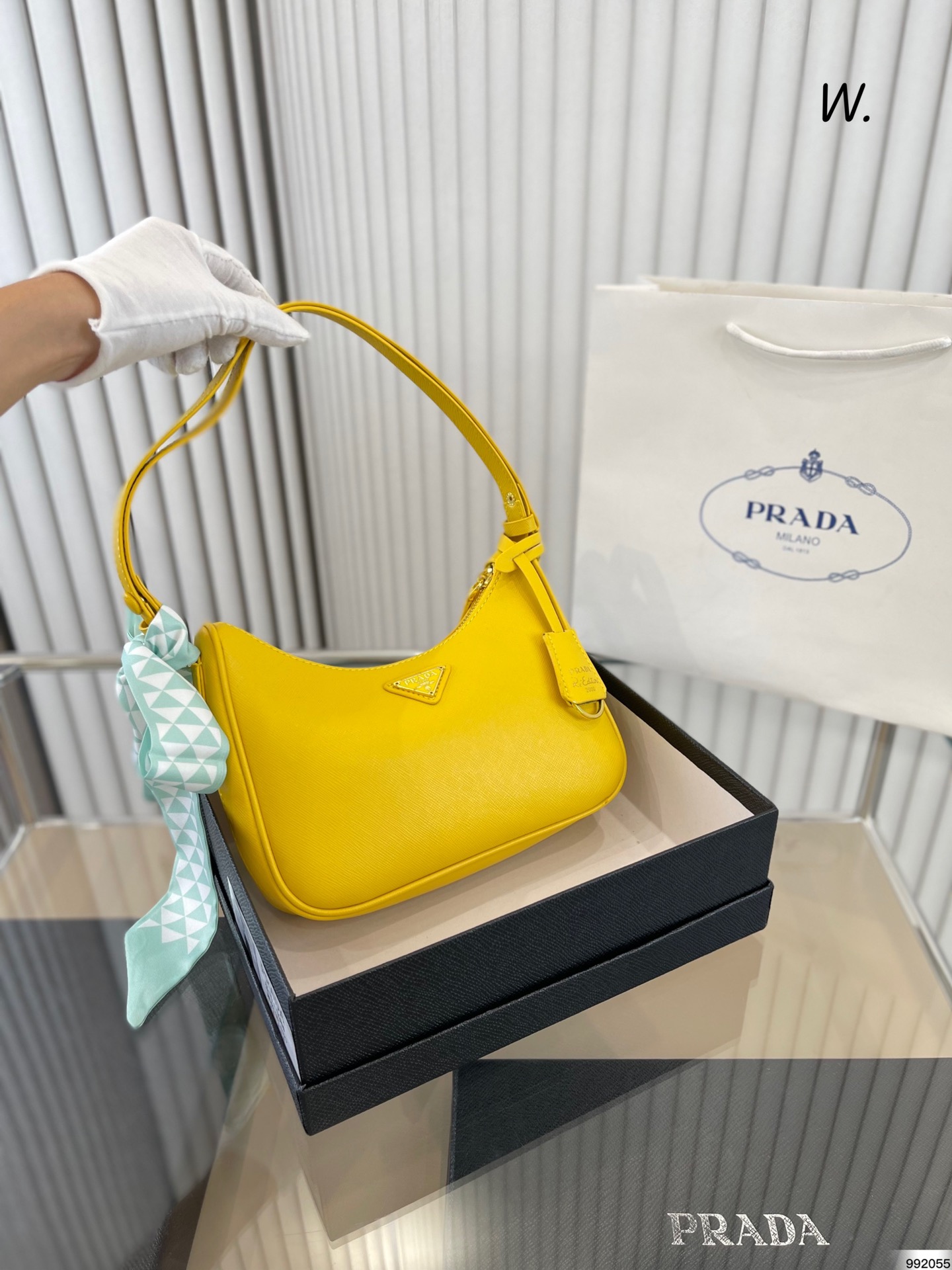 J5 配盒  普拉达 Prada hobo腋下包 12