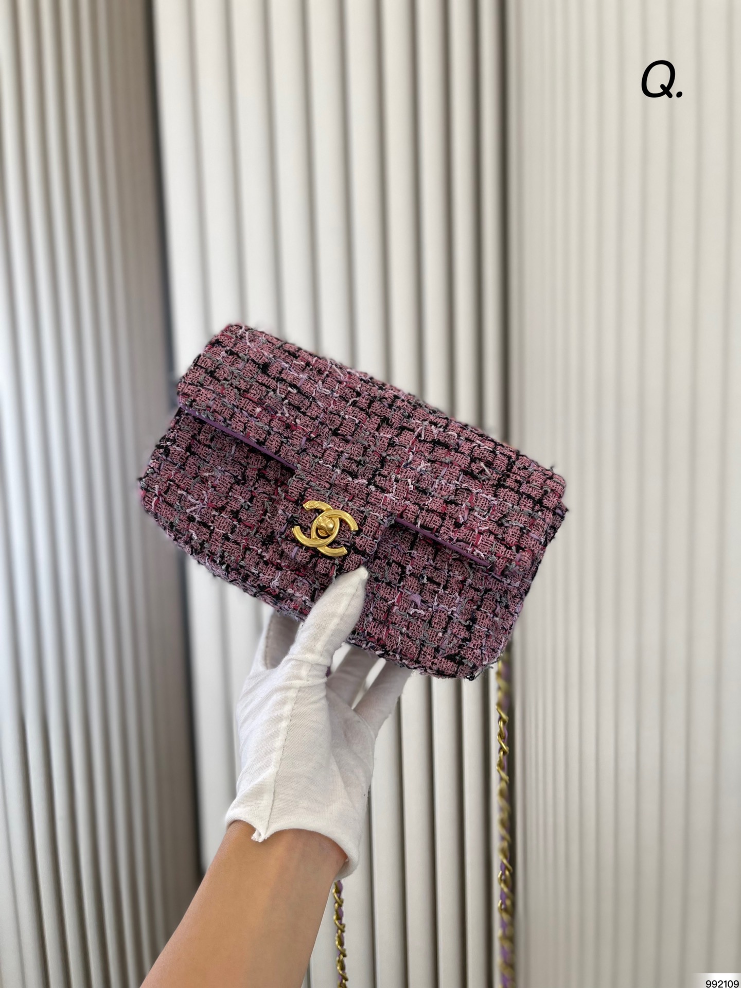 J5 4色飞机盒 Chanel香奈儿编织包 搭配休闲范超吸晴 经典百搭的包包 优雅大气 时尚休闲 上身绝美 集美必备 尺寸19 12