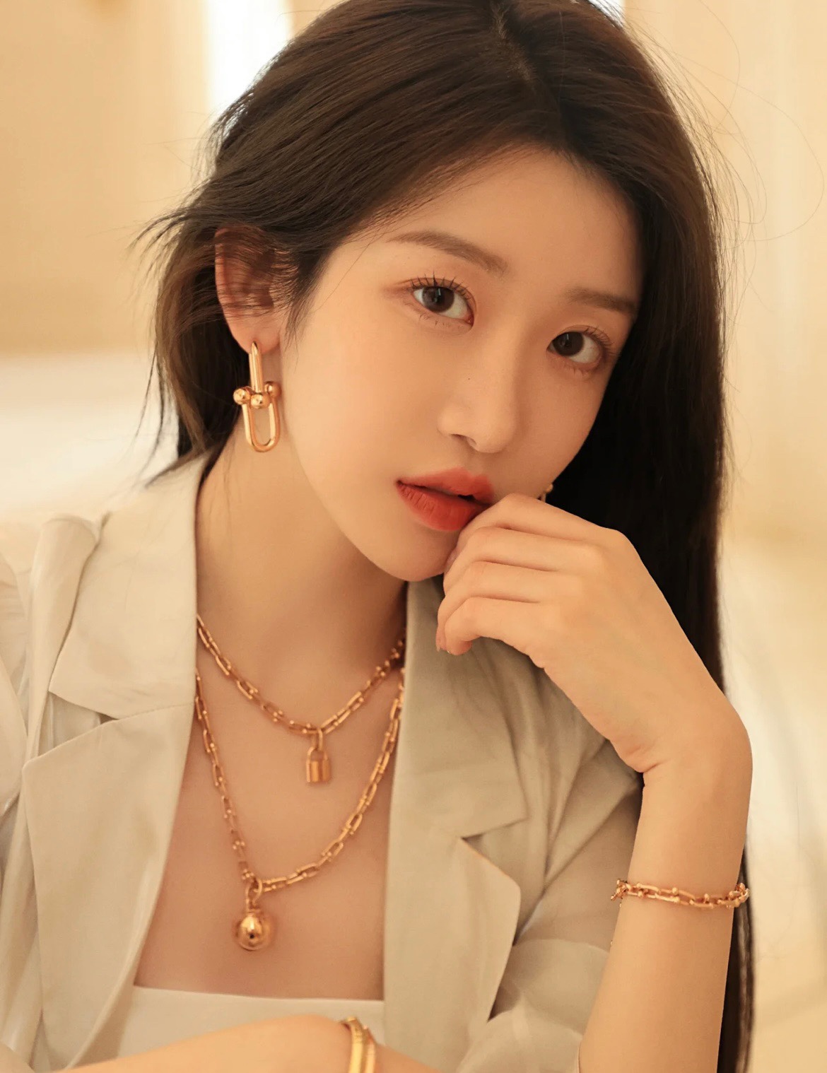 NO:857623,Upper body picture, Cardia high-end jewelry19860909上身图,,卡迪亚高端饰品,Jewelry