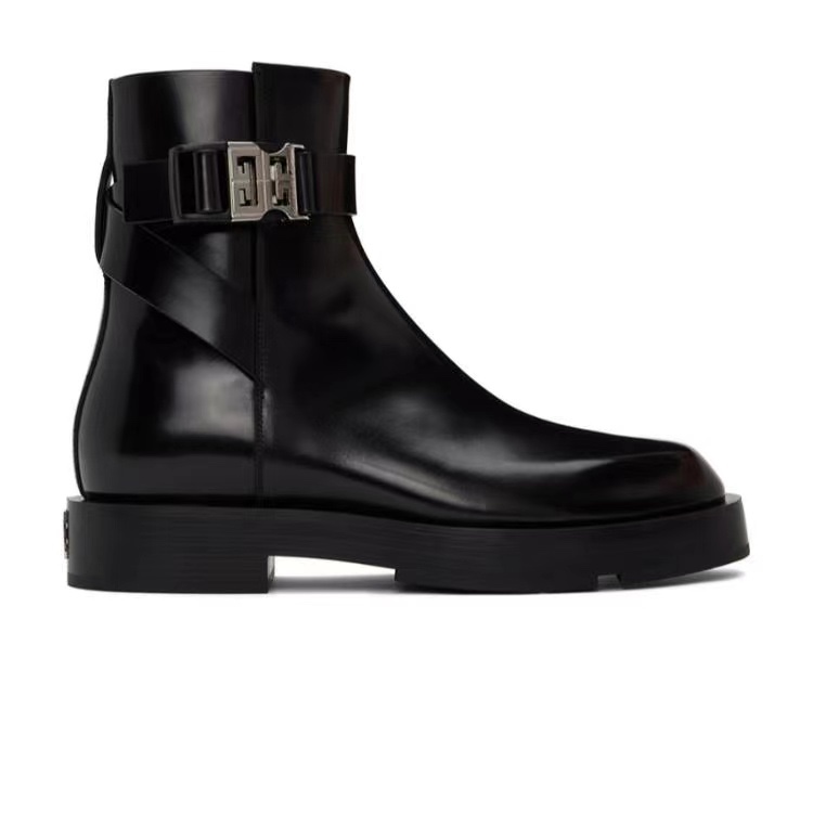 Givenchy 纪梵希  采用小牛皮制成黑色4G微标搭扣裸靴