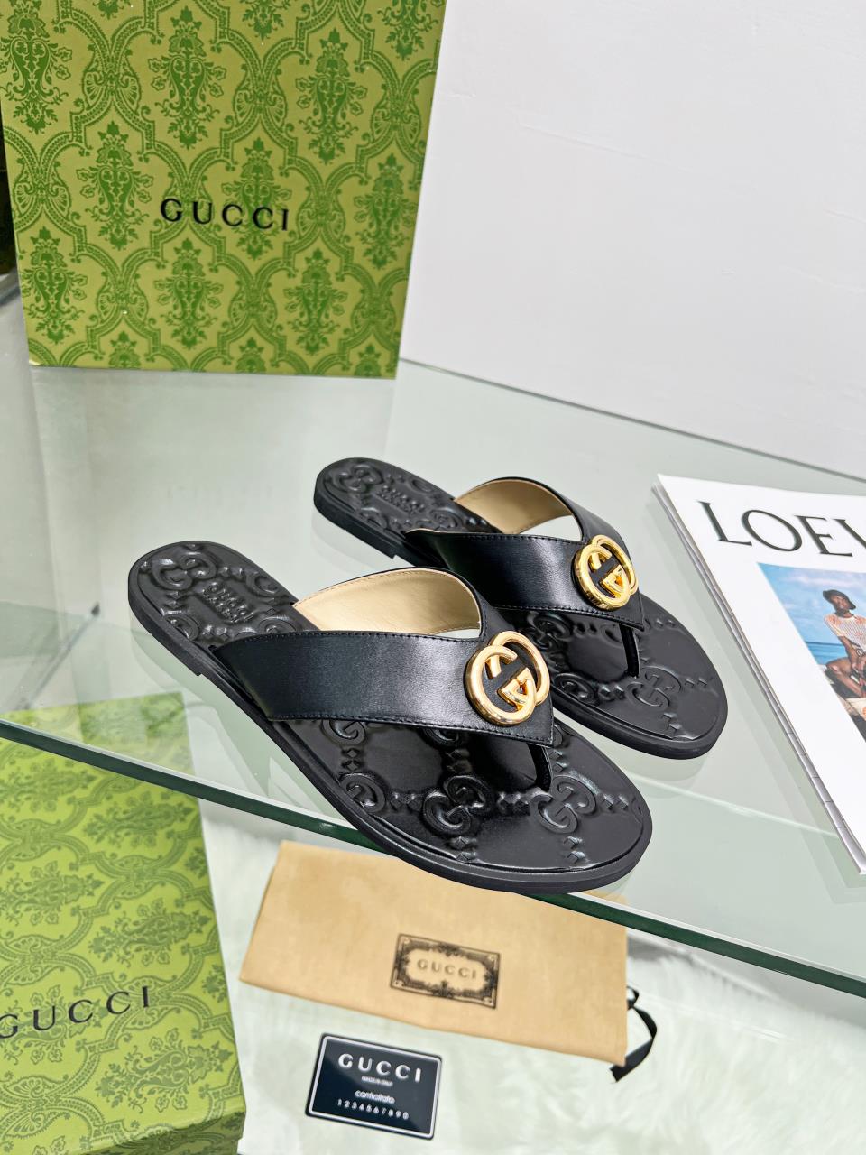 NO:251076,Gucc!  Guqi's latest flat-sized foot slippers are on the market. Original 11 replica. Original hardware buckle mold opening. 