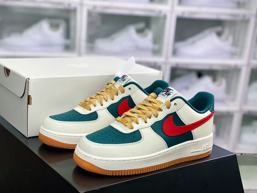 200 Nike By You Air Force 1'07 Low Retro SP空军一号低帮经典百搭休闲运动板鞋“皮革白绿暗红”FD9063-163