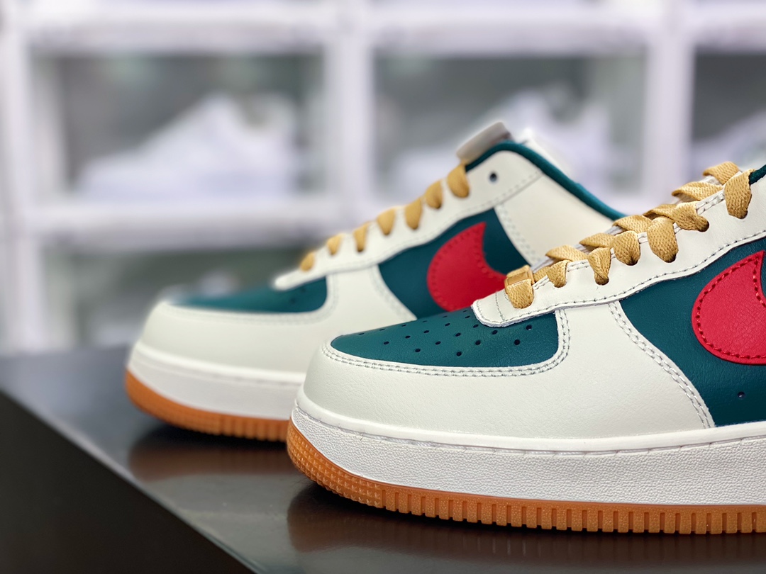 200 Nike By You Air Force 1'07 Low Retro SP空军一号低帮经典百搭休闲运动板鞋“皮革白绿暗红”FD9063-163