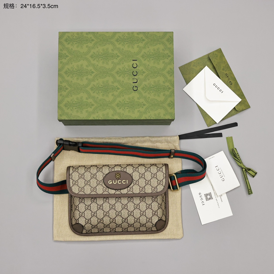 GUCCI 虎头腰包💰190【独家定制版】 情侣款,采用GG Supreme高级人造帆布制作,配以复古风格设计,款式采用皮革滚边,可以缠腰佩戴,配以织带和搭扣确保安全。 规格: 24*16.5*3.5cm