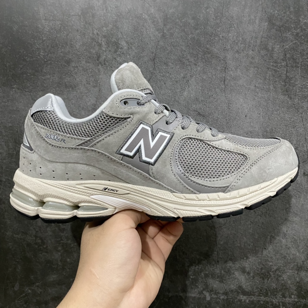 外贸纯原 新百伦NB New Balance 2002R元祖灰 原厂数据开发 原厂网纱 正确卡色皮料冲裁组合 匠心打造 耗时两个月开发完成 工艺极其复杂难度可想而知 新开独立私模大底 全网唯一正确做旧组合大底 高端零售专供产物 尺码:36/46.5-选品中心