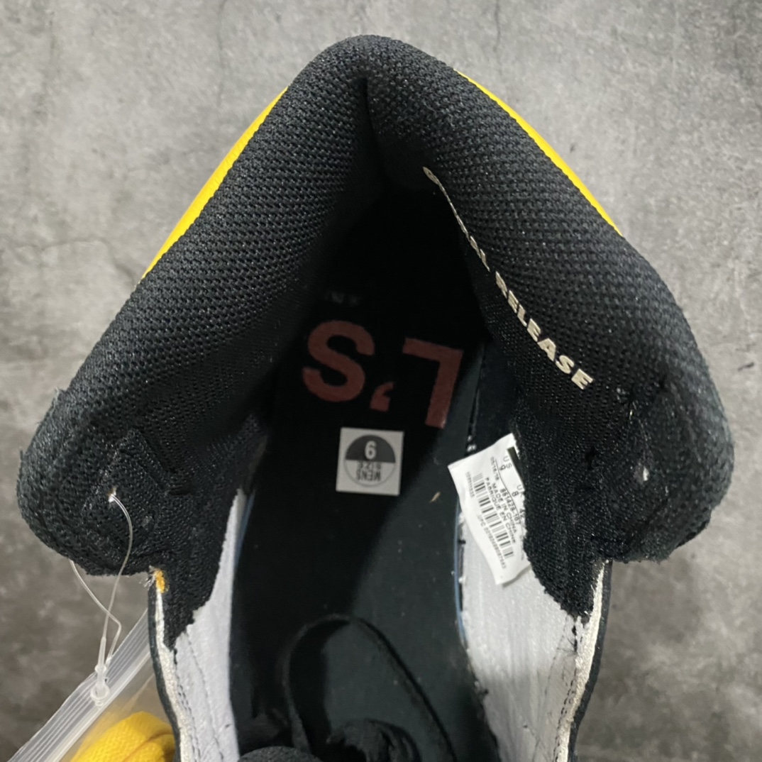 图片[5]-Air Jordan AJ1 NRG “No L’s” 禁止转卖黑黄 861428-107 细节百分百区别市面 刺绣 排气孔 鞋带口 皮料裁剪 大底纹路 车线 印刷 飞翼 中底 背胶 公司工艺无需多言 碾压各路复刻 入了正品朋友不妨自行对比 尺码 40 40.5 41 42 42.5 43 44 44.5 45 46 47.5-选品中心