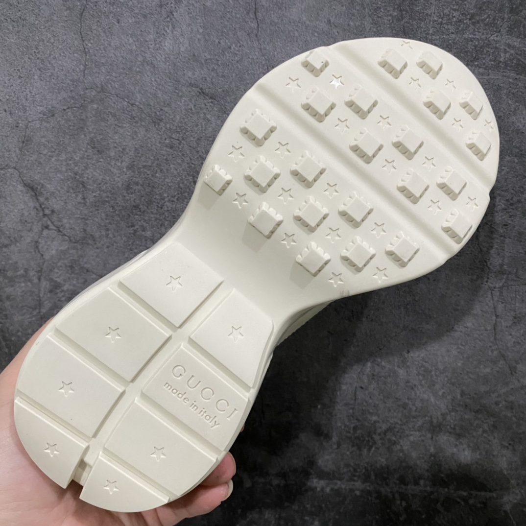 图片[8]-顶级代购版本Gucci老爹鞋 纯原代购级——全网最顶级Gucci老爹鞋 爆拆原版Gucci，区别通货，不不服来战‼️ 商品等级：纯原顶端货 商品材料：进口牛皮，全用电脑车制作 制作工艺：男款采用双针车，女款采用单针车，里面采用舒适度最高又耐磨的羊皮（高端大气），极其舒适的脚感，贴合脚部，精密3D打印彩图搭配，独家原版材质，原版一致的TPU➕PU 发泡组合大底，底加内增高厚度6CM（瞬间高大上），与专柜同重量，上脚轻盈倍感舒适。同时采用原版套楦工艺，鞋身鞋头线条弧度一切细节完美复刻 款式类别：官网同步，最新VER时尚老爹鞋履，柔软舒适，透气防滑 四季常年供货 尺码：35-40女 39-44男（情侣款） (女码34；男码38.45.46可定做，其中45.46➕10）-选品中心