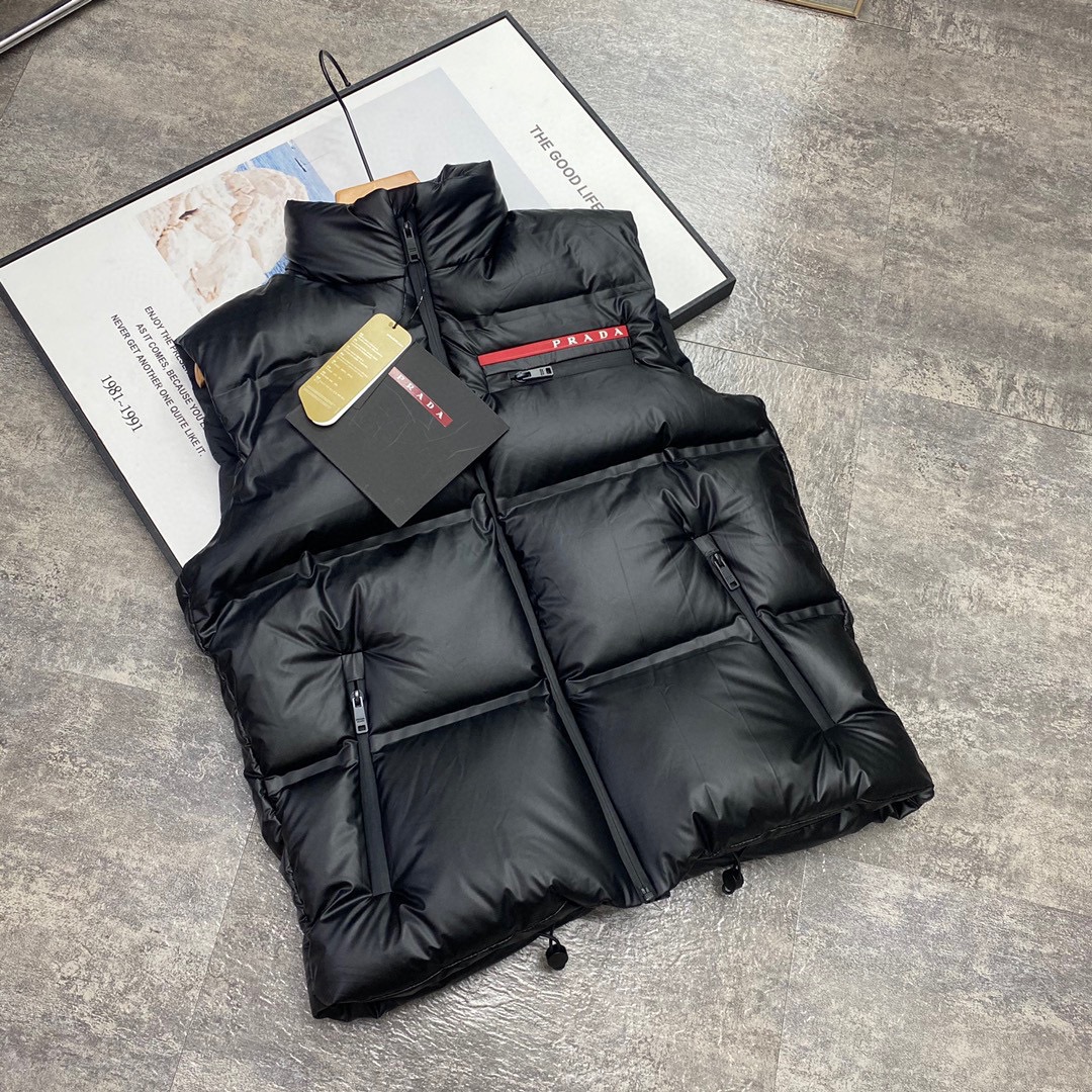 NO:566691,Prada vest tiles,,prada,alexander wang19860909普拉达马甲平铺图,,prada,alexander wang,Men's clothing