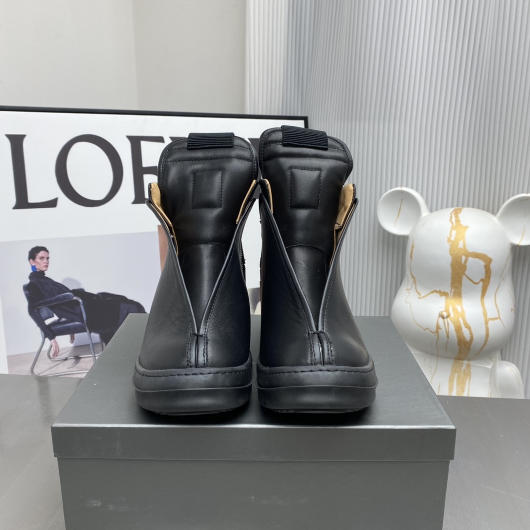 NO:236471,Rick Owens  Popular items on the official website original high-end customization!  The highest version of the market is the first choice for the use of minimalist colors and carefully tailored classic and versatile!  The upper is soft and comfortable in high quality and low price!  Original outsole size 38--45 color black, casual shoes/sports shoes, sneakers, cowhide19860909瑞克-欧文斯【Rick Owens】！官网热门单品 原版高端定制 ！市场最高版本极简主义的色彩运用与用心剪裁经典百搭首选！高品质低价位版型超正 鞋面结合进口牛皮皮里柔软舒适！原版大底 码38--45 颜色黑,休闲鞋/运动鞋,sneakers,cowhide,Women's Shoes