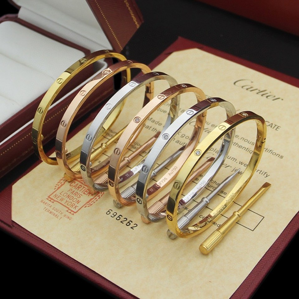 Cartier 六代手镯Cartier 卡地亚官网最新发布