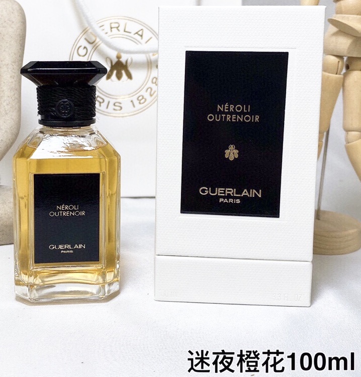 高品质/
娇兰新艺术沙龙系列香水100ml!
味道:冷冽青草,白芷香,白色革调,栀子花,倾心玫瑰,檀韵,迷夜橙花,土耳其玫瑰。