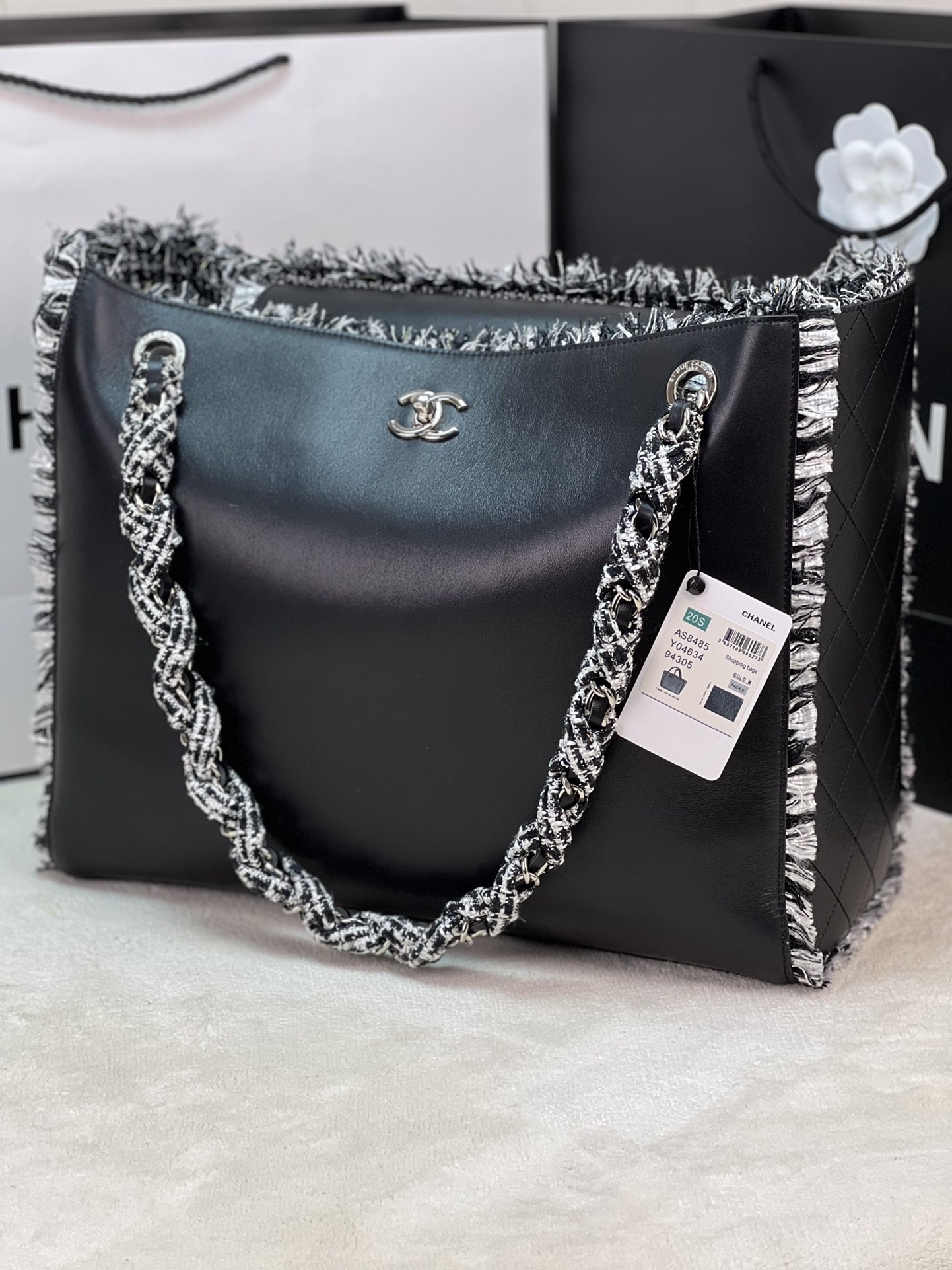 Chanel Handbags Tote Bags Weave All Steel Cowhide Fetal Chains