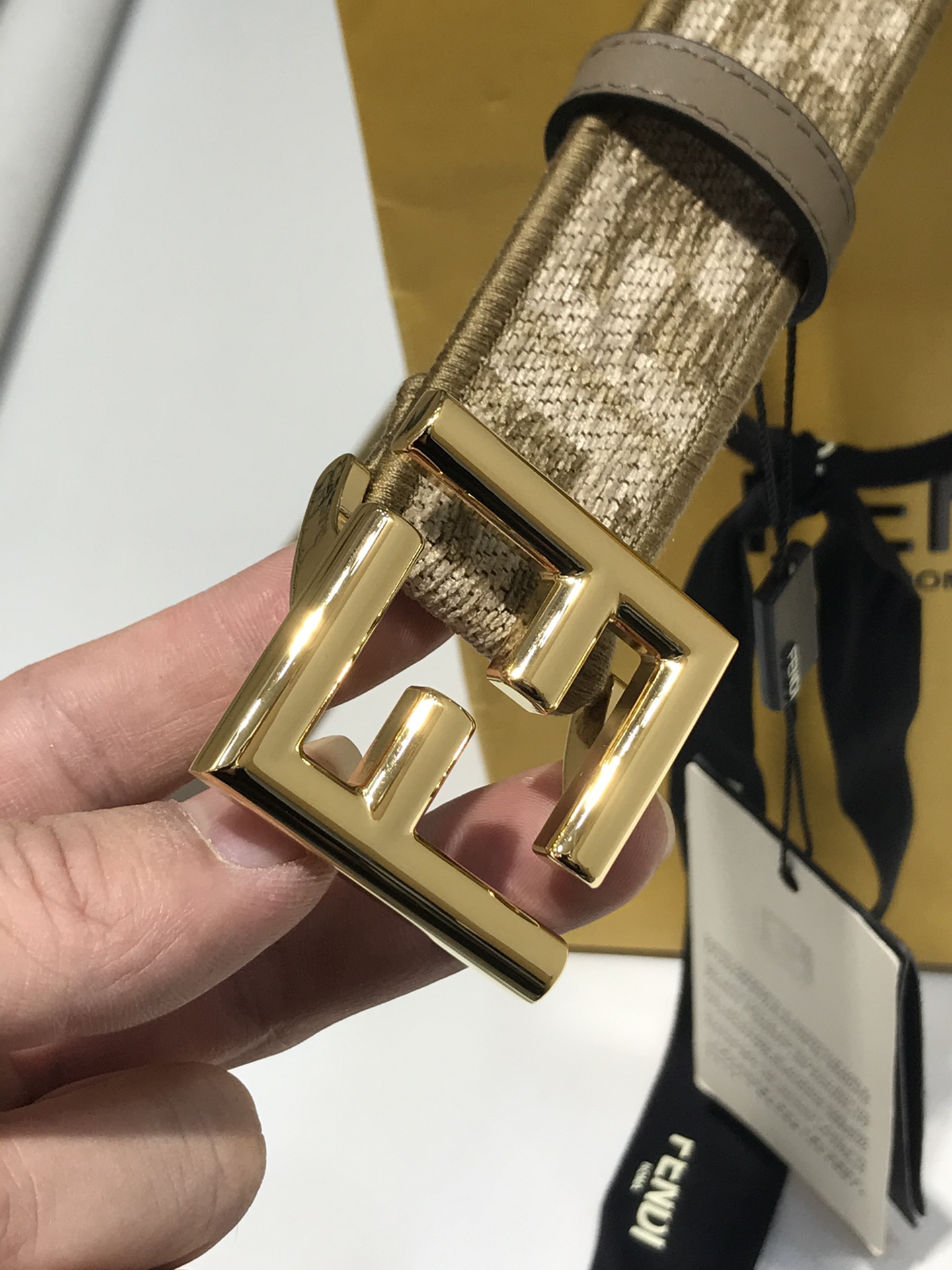 配送专柜包装打孔针宽35MM原版提花