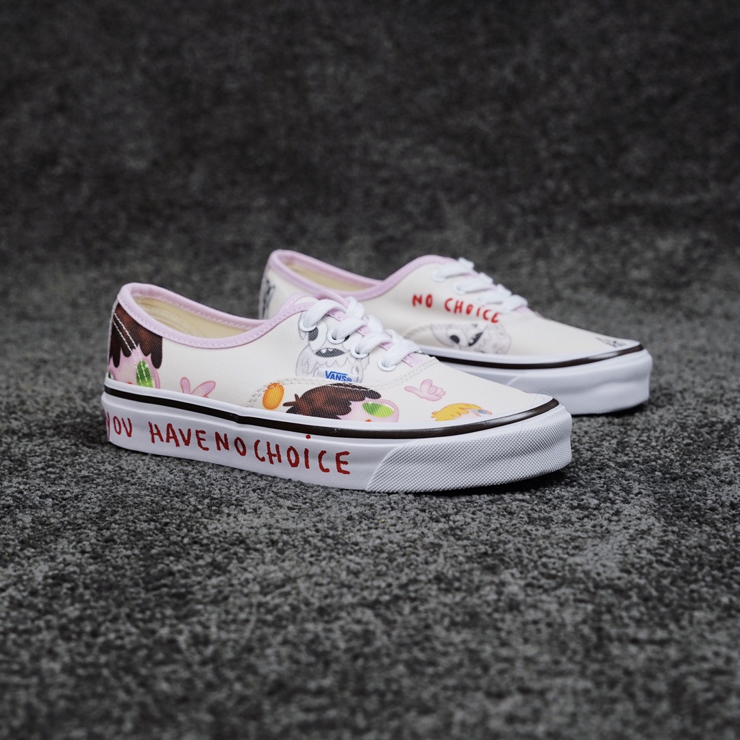 小红书热门款官方原版 万斯大眼仔艺术家联名Javier Calleja X Vans OG Authentic LX 此次与西班牙艺术家Javier Calleja的梦幻联动 十分值得收藏 鞋盒独特设计非常用心 鞋面印有可爱的大眼仔图案 少女心满满