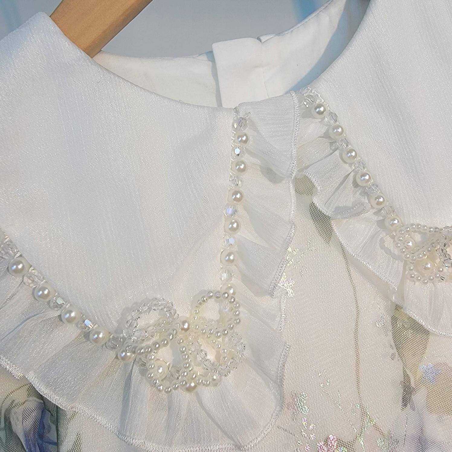 “Valentin0 Valentino 2022 Fall Children’s Dress: High-Quality Fabric, Variety of Sizes Available” - 图片 4