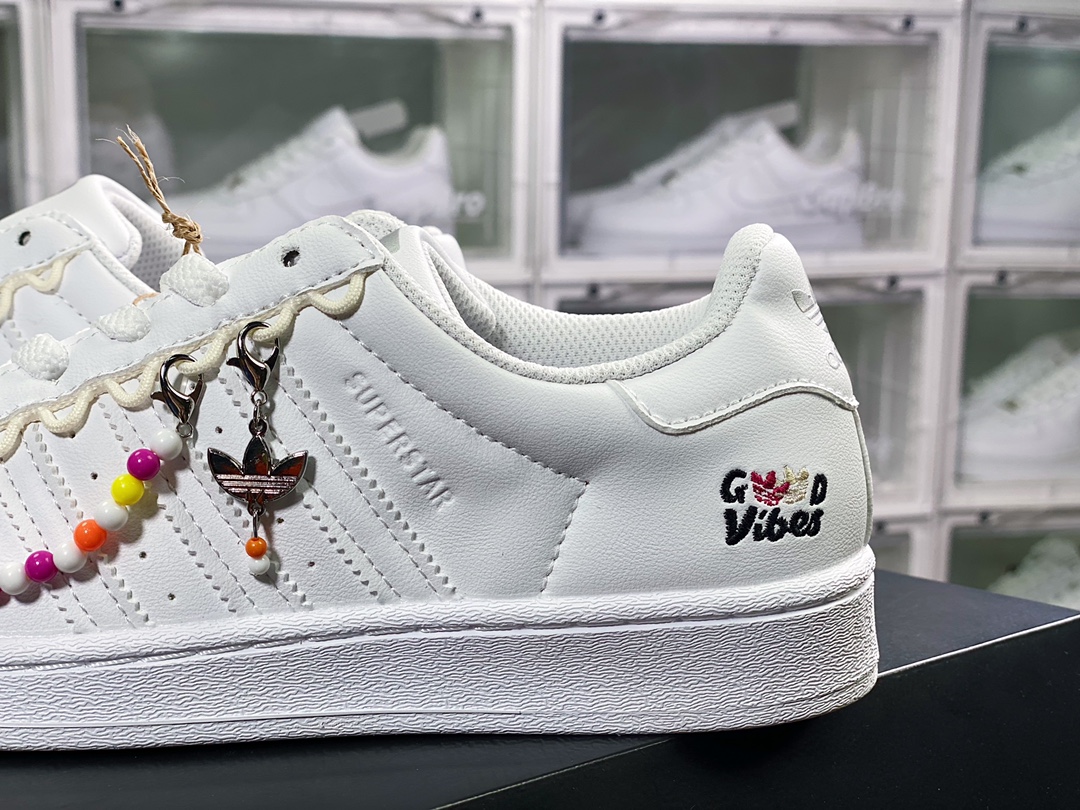 Originals Superstar ”Whit Black Beaded” shell head series low-top classic all-match casual sports shoes ”white and black color beaded ice cream hanging chain” HP7828