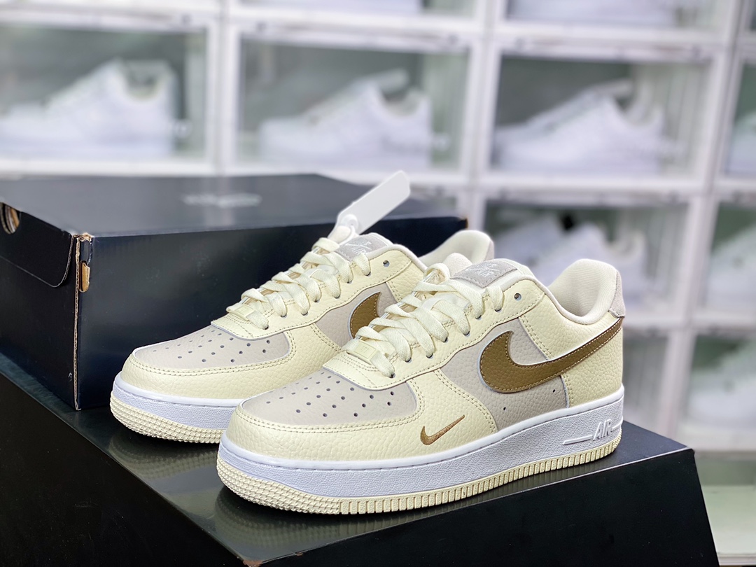 200  Air Force 1’07 QS”Milk White/Brown”空军一号经典低帮百搭休闲运动板鞋FB8483-100