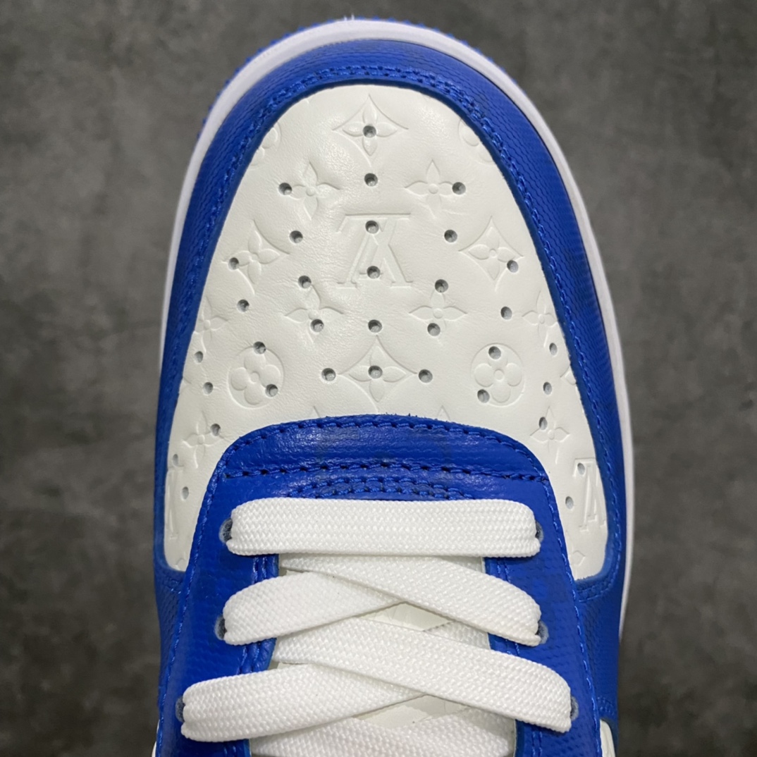 图片[5]-莞产LV x Air Force 1白蓝 目前市场最正确版 懂货的来 正确的钩子大小 （市面版本过小） 正确老花 压花比例以及各位置正确的对位！ 正确鞋舌长度及厚度（市面要么过短要么过长过薄） 正确鞋带孔8个（女鞋为7个） 正确鞋头冲孔数量（除最外排固定2个 其余没排女码比男码少1个） 目前此版本 尺码：38-45🐎 另有其他版本供应！-选品中心
