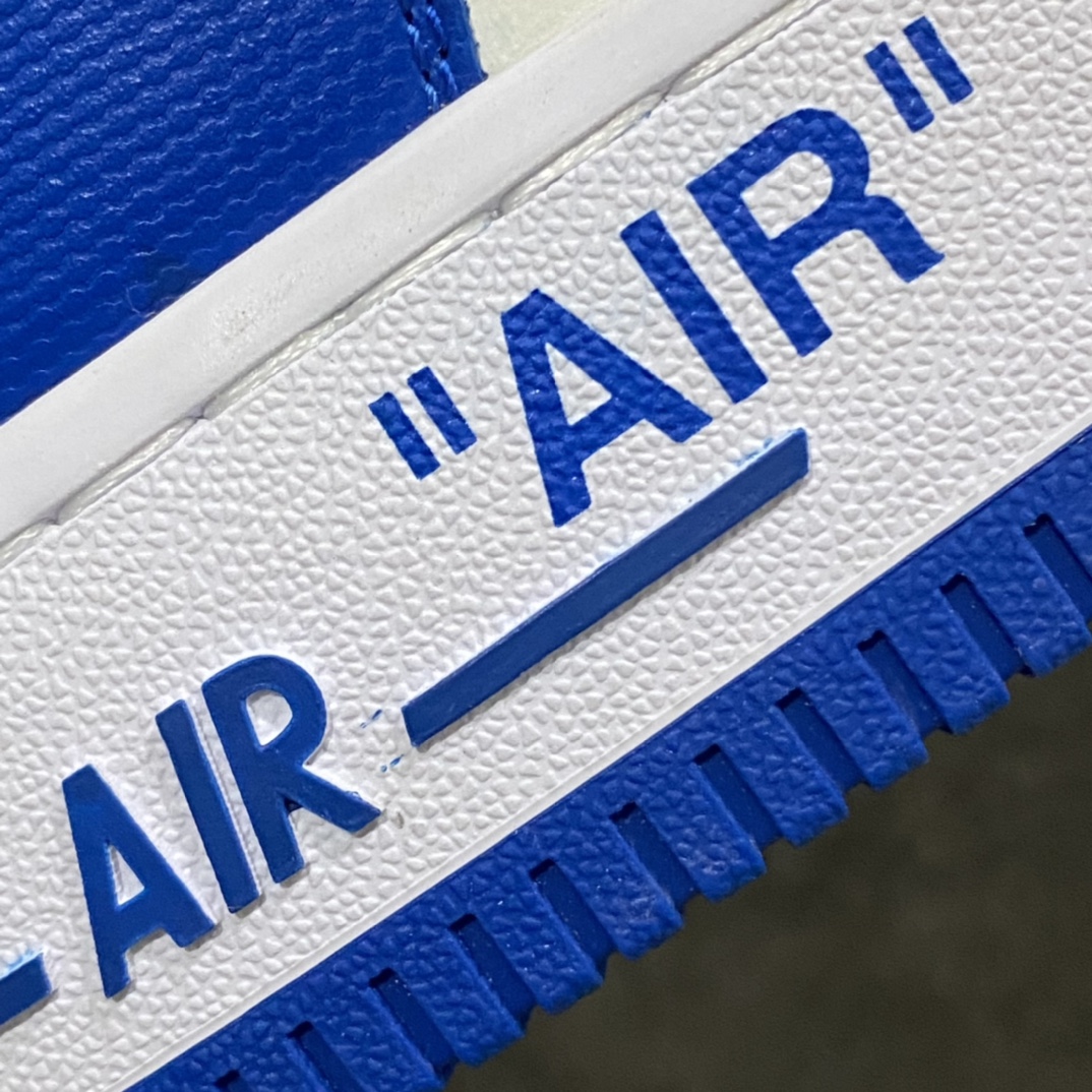 图片[3]-莞产LV x Air Force 1白蓝 目前市场最正确版 懂货的来 正确的钩子大小 （市面版本过小） 正确老花 压花比例以及各位置正确的对位！ 正确鞋舌长度及厚度（市面要么过短要么过长过薄） 正确鞋带孔8个（女鞋为7个） 正确鞋头冲孔数量（除最外排固定2个 其余没排女码比男码少1个） 目前此版本 尺码：38-45🐎 另有其他版本供应！-选品中心