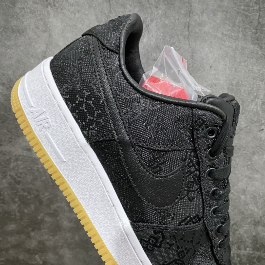 图片[7]-Top纯原 CLOT x Fragment Design x NK Air Force 1 Premium 空军一号联名闪电黑丝绸CJ3986-001 全套原原楦纸版 越南原大装底 内置全 气掌垫 采用韩原国装进口丝绸 内层采原用厂Sadisa头皮层料 双可层撕 可性玩极高 3D精准雕刻纹理晰清细致 全套同官步方原厂配件 附赠黄米鞋带 官正方确原盒包装 中底原拉厂帮 尺码： 36 36.5 37.5 38 38.5 39 40 40.5 41 42 42.5 43 44 44.5 45 46-选品中心