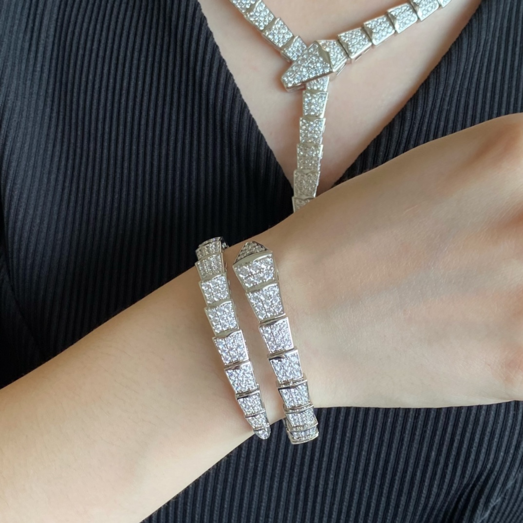 Online Sale
 Bvlgari AAA+
 Jewelry Bracelet
