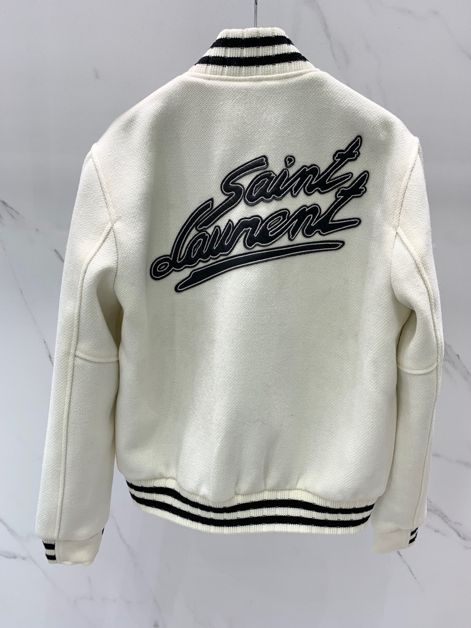 SAINTLAURN*背后字母棒球服背后皮质logo棒球服更加vibe整体羊毛材质背后皮质绣花整件简约不