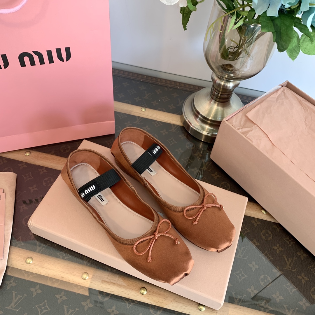Miu Miu ballet flats satin round toe bow