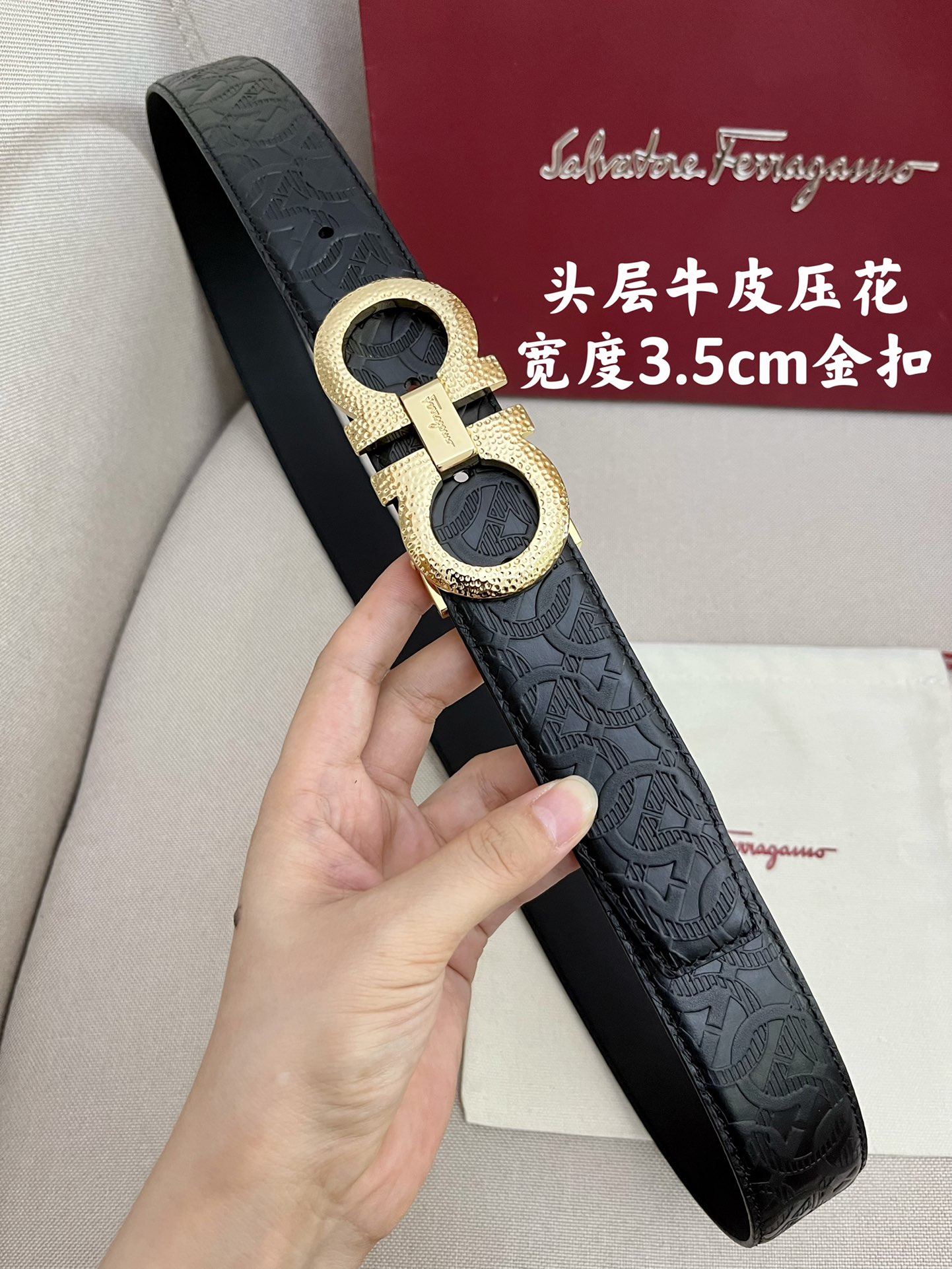 Ferragamo菲拉格慕男士专柜对