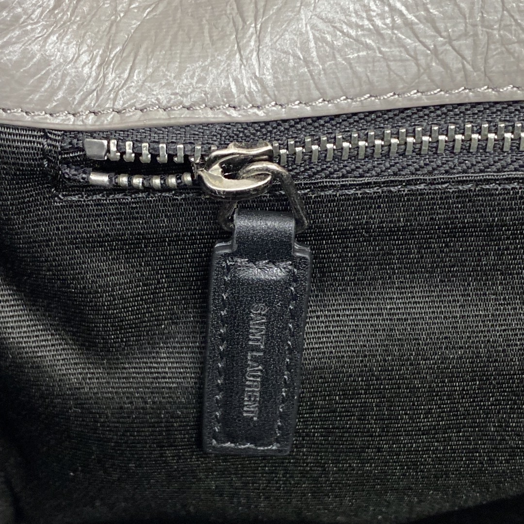 Saint Laurent 油腊浅灰/古银 NIKI～28cm 爆裂纹 超多明星 同款