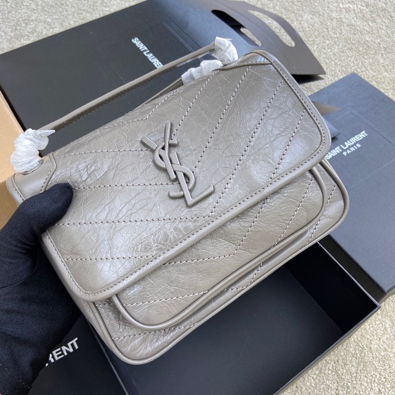 Saint Laurent 油腊浅灰/古银 NIKI～22cm 爆裂纹 超多明星 同款