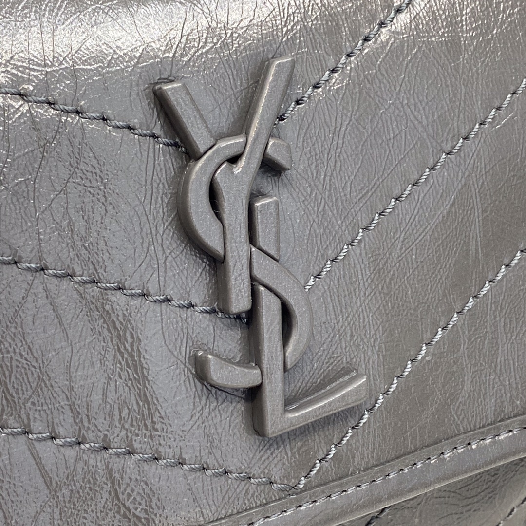 Saint Laurent 油腊深灰/古银 NIKI～22cm 爆裂纹 超多明星 同款