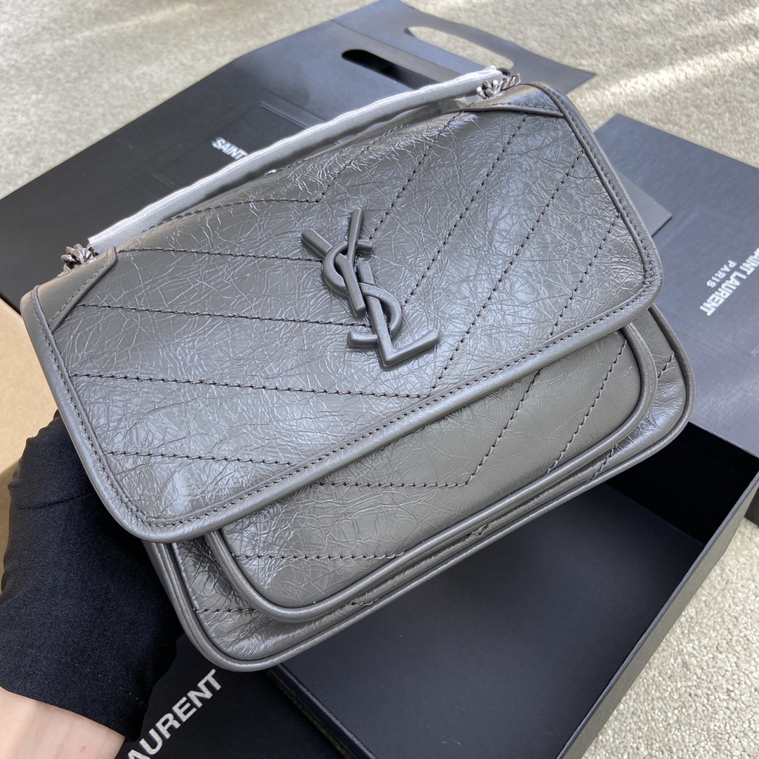 Saint Laurent 油腊深灰/古银 NIKI～22cm 爆裂纹 超多明星 同款