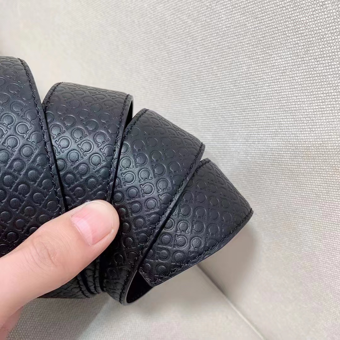 F家专柜新款搭配Gancini扣饰开