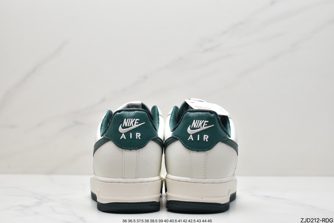 240 耐克/Nike Air Force Low 空军一号低帮休闲板鞋 DO5220-169