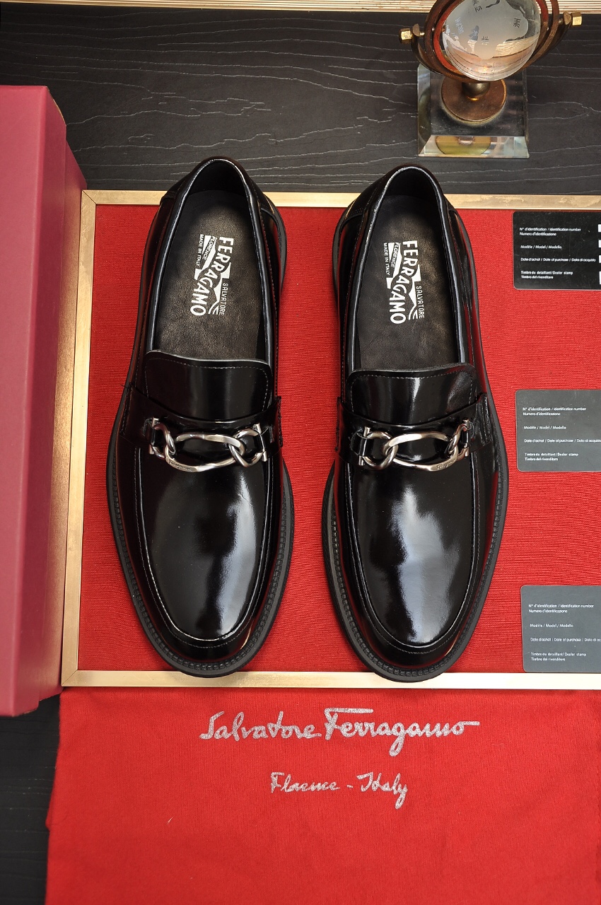 K5 Ferragamo 菲拉格幕  原版进口开边上乘牛皮手工编织成+进口牛里+原版奢华金属扣+原版组合大底 对比无压力 38–4545定做