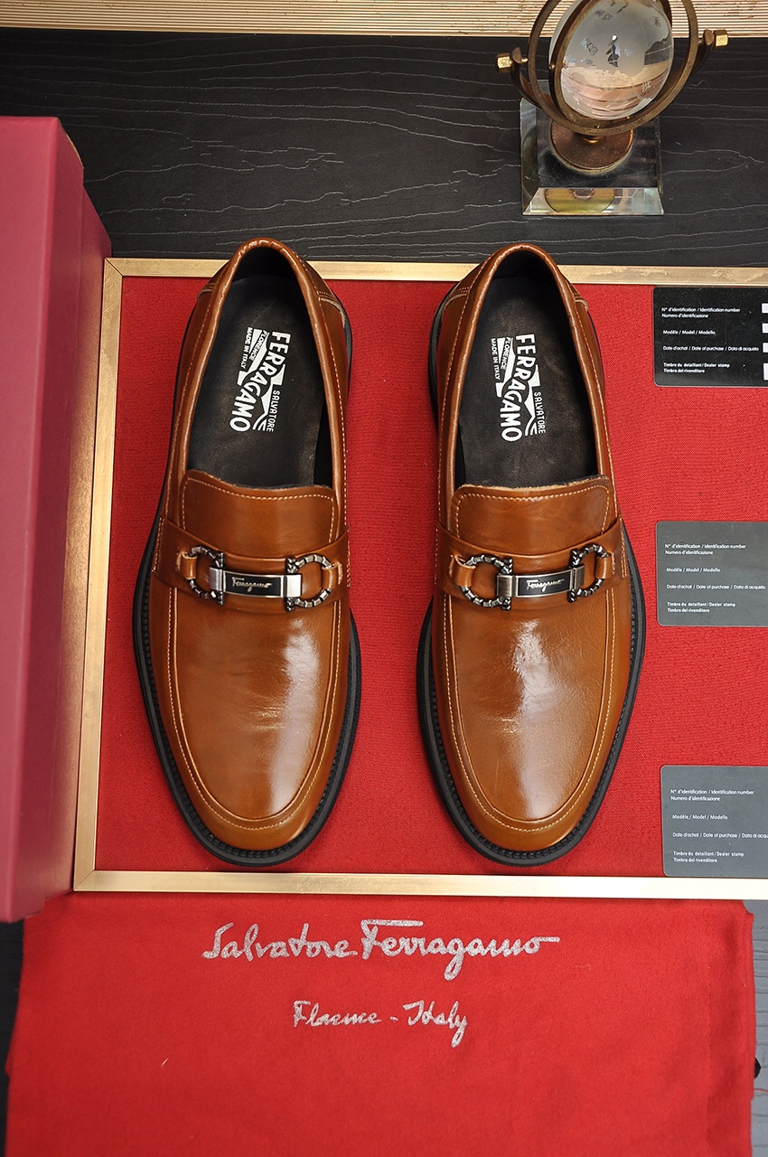 K5 Ferragamo 菲拉格幕  原版进口开边上乘牛皮手工编织成+进口牛里+原版奢华金属扣+原版组合大底 对比无压力 38–4545定做