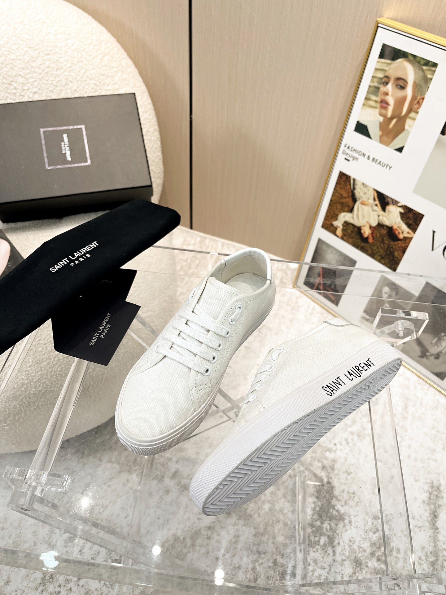 Saint Laurent Sneakers with Enhanced Comfort and Stability, Featuring Unique Design and Premium Materials. - 图片 4