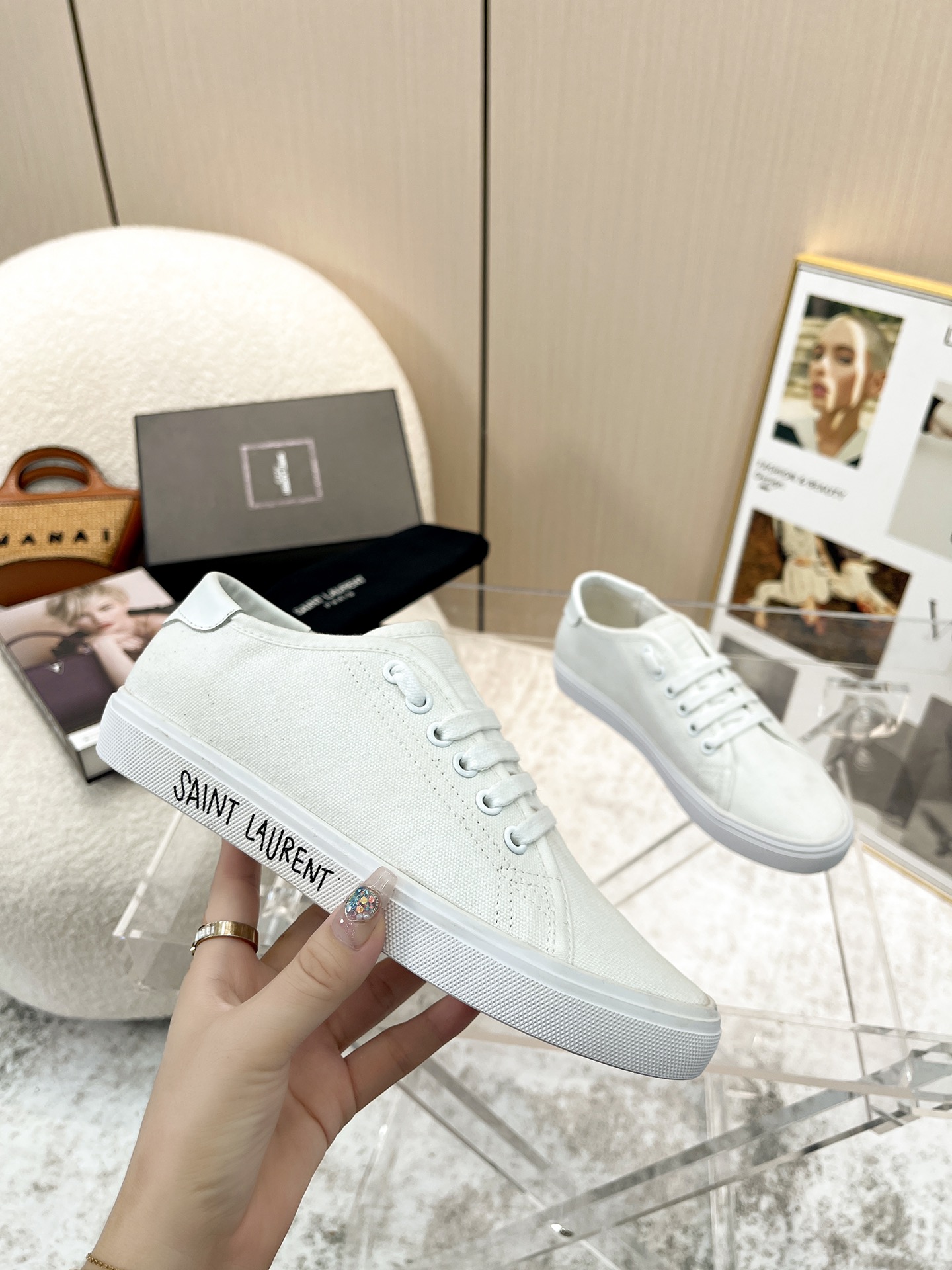 Saint Laurent Sneakers with Enhanced Comfort and Stability, Featuring Unique Design and Premium Materials. - 图片 8