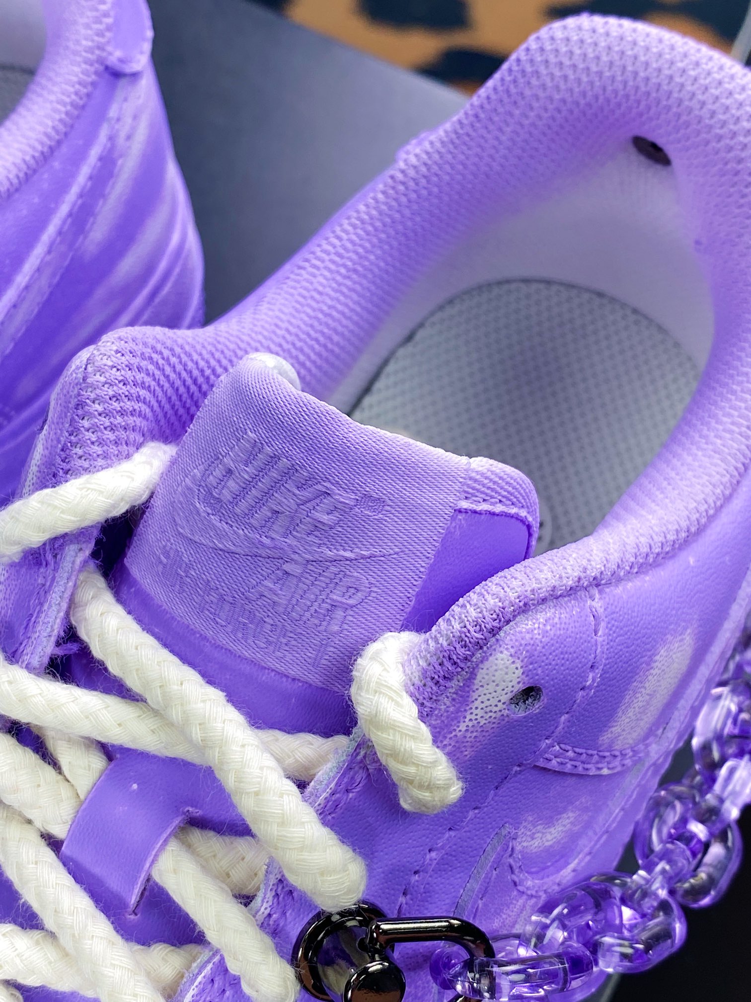 260 Air Force 1 07 LV8”Purple”空军一号经典低帮百搭休闲运动板鞋“做旧香芋紫鞋链”DD8959-100
