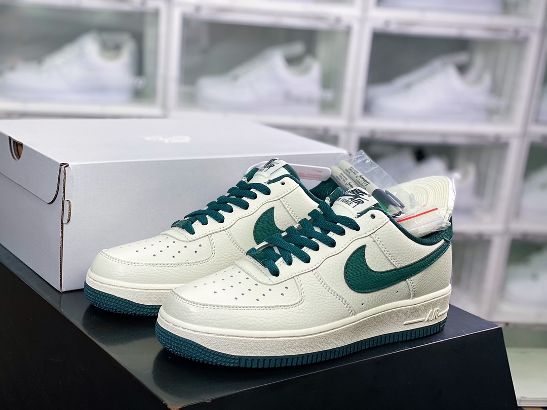 240 Air Force 1 Low”MORE THAN____”空军一号低帮经典百搭休闲运动板鞋PO3699-807