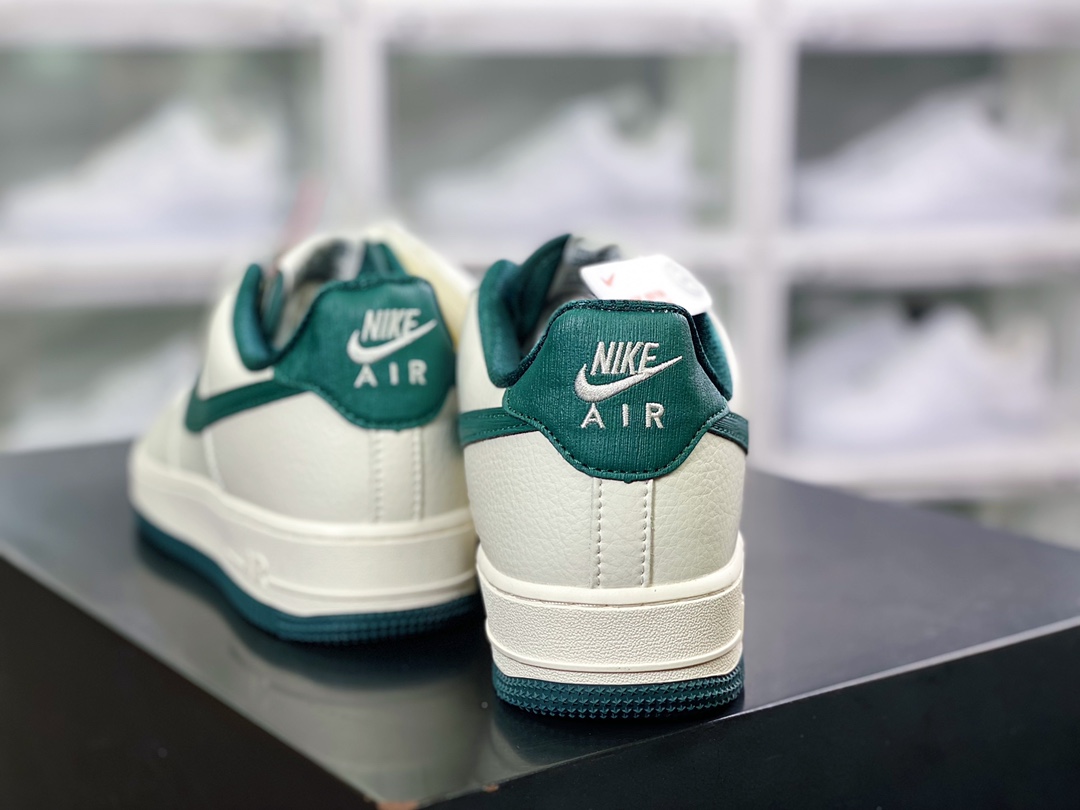 240 Air Force 1 Low”MORE THAN____”空军一号低帮经典百搭休闲运动板鞋PO3699-807