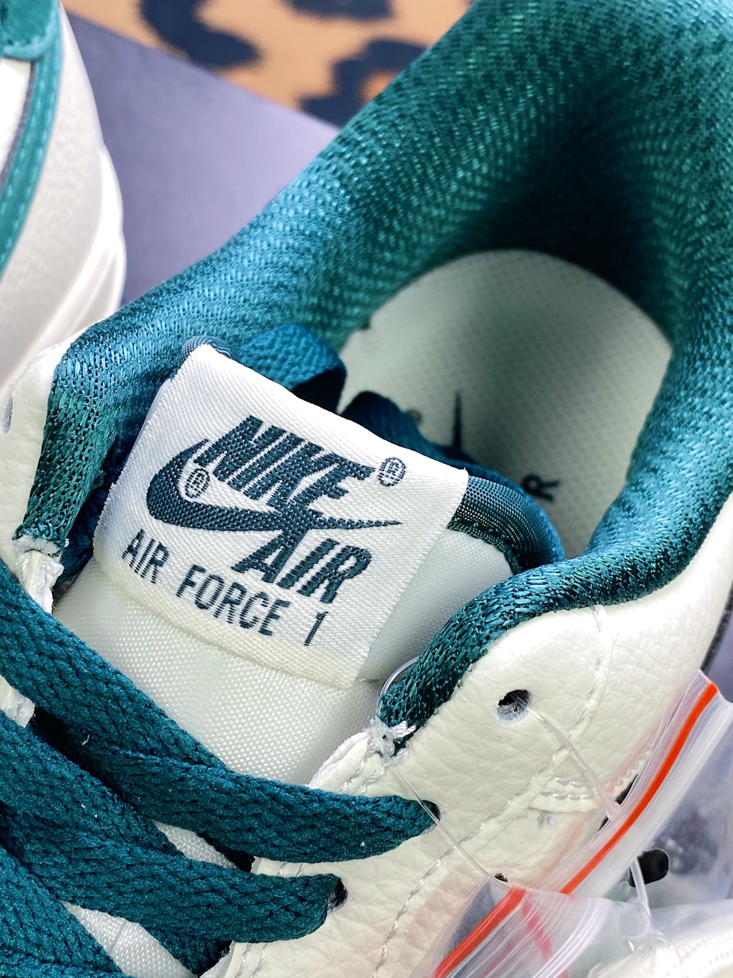 240 Air Force 1 Low”MORE THAN____”空军一号低帮经典百搭休闲运动板鞋PO3699-807