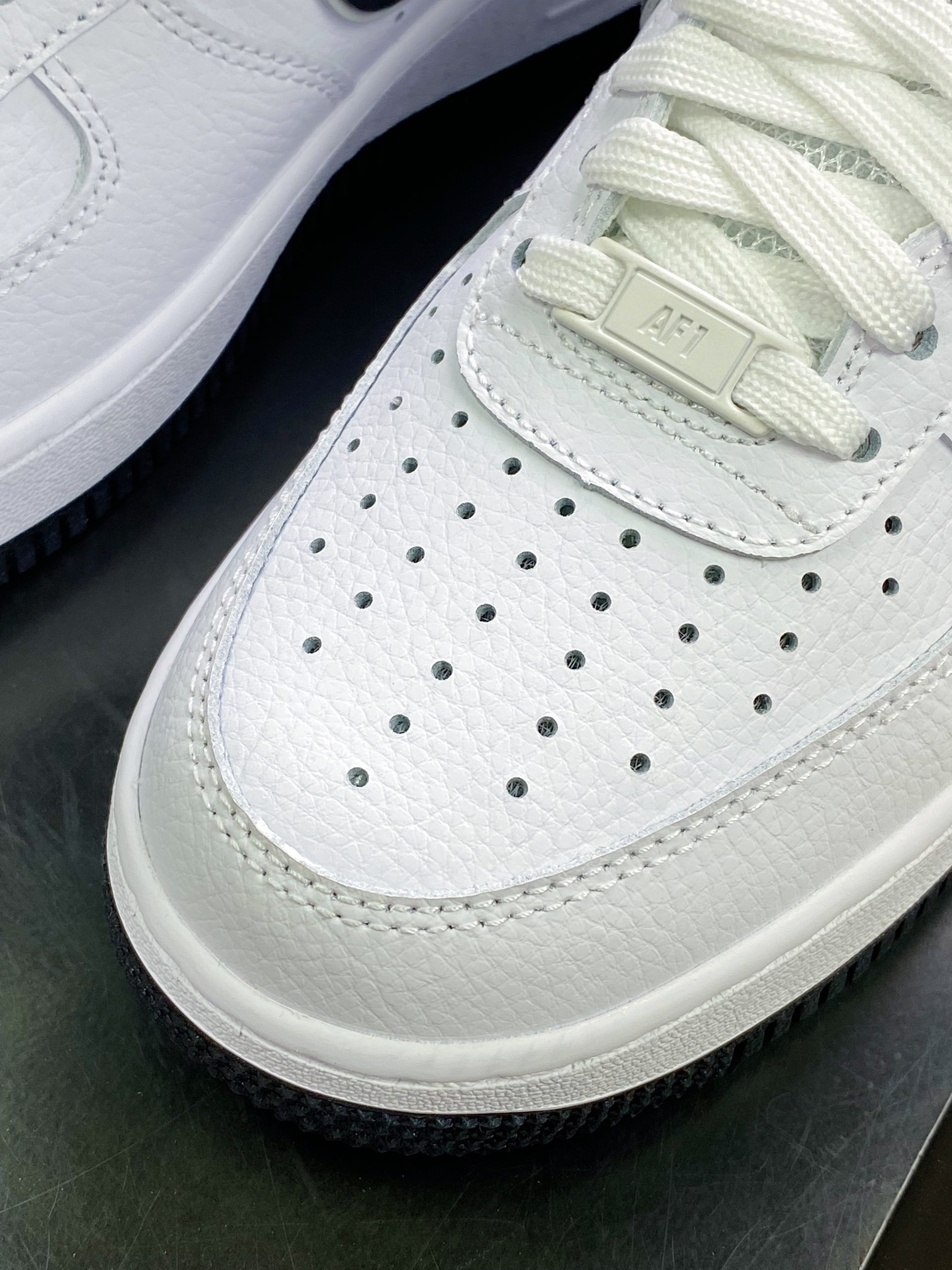 200 Air Force 1’07 Low”White/Black/Mini Swoosh”空军一号经典低帮百搭休闲运动板鞋CT5531-100