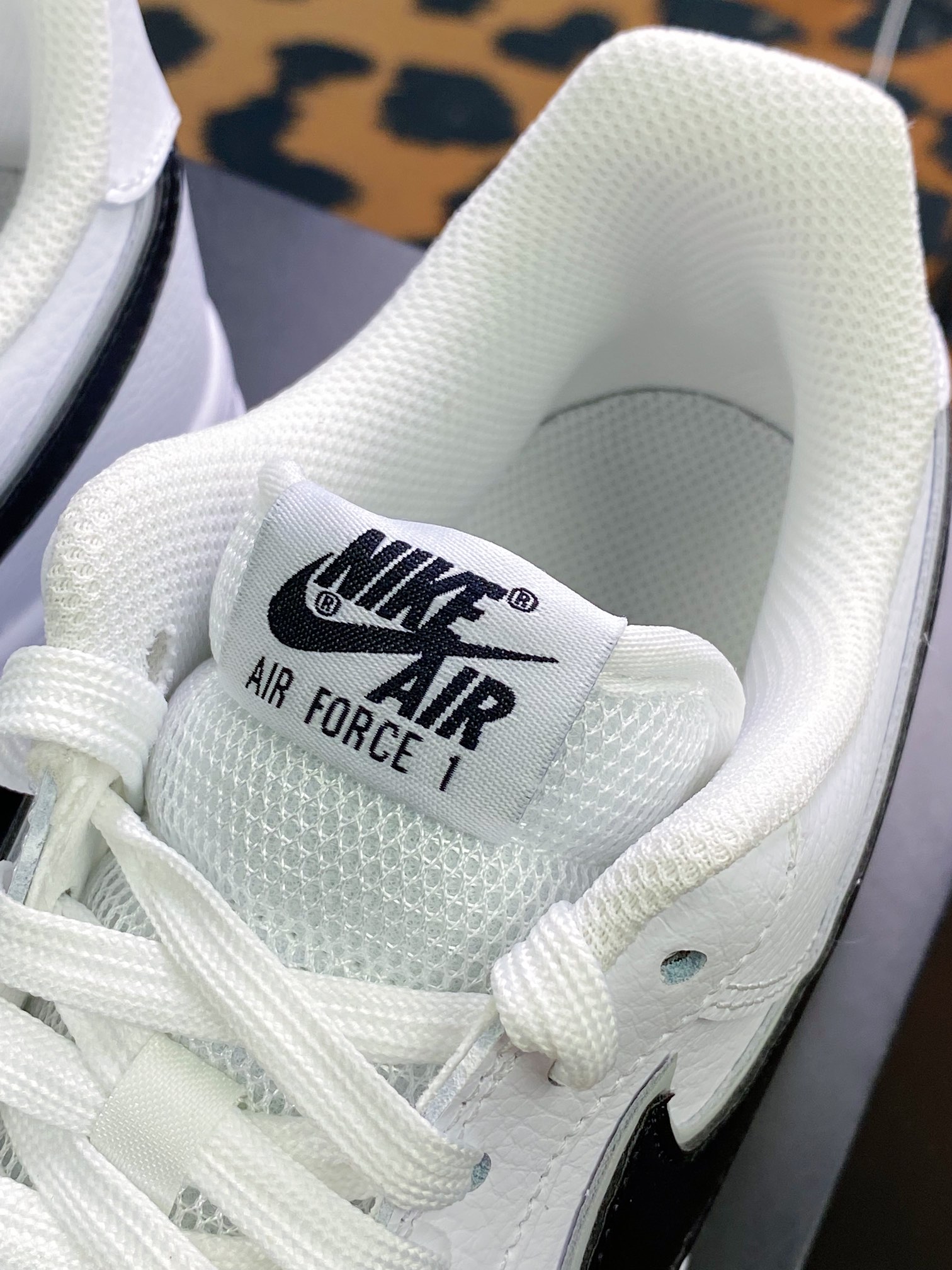 200 Air Force 1’07 Low”White/Black/Mini Swoosh”空军一号经典低帮百搭休闲运动板鞋CT5531-100