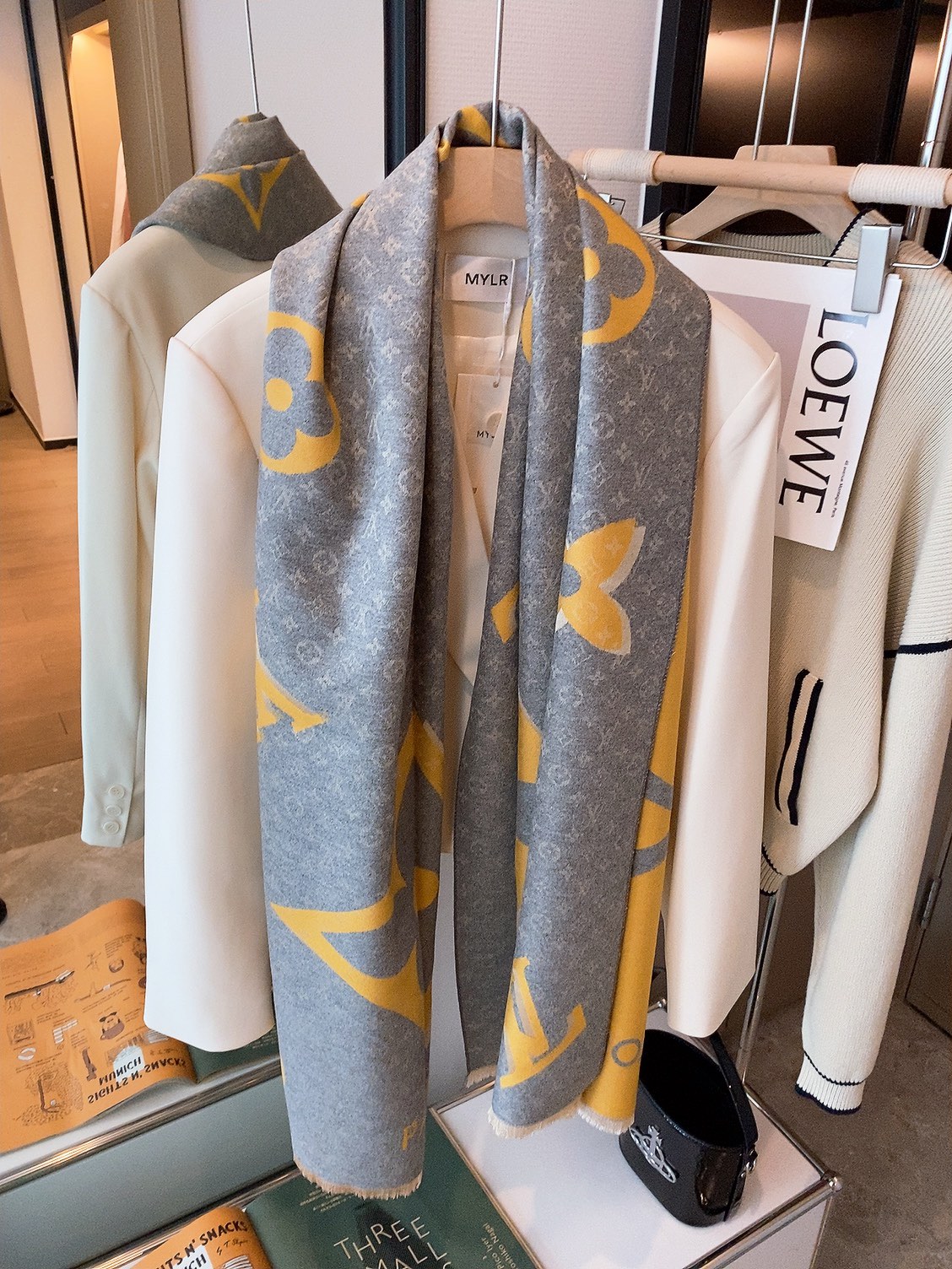 NO:163025,Batch of the new LV model 