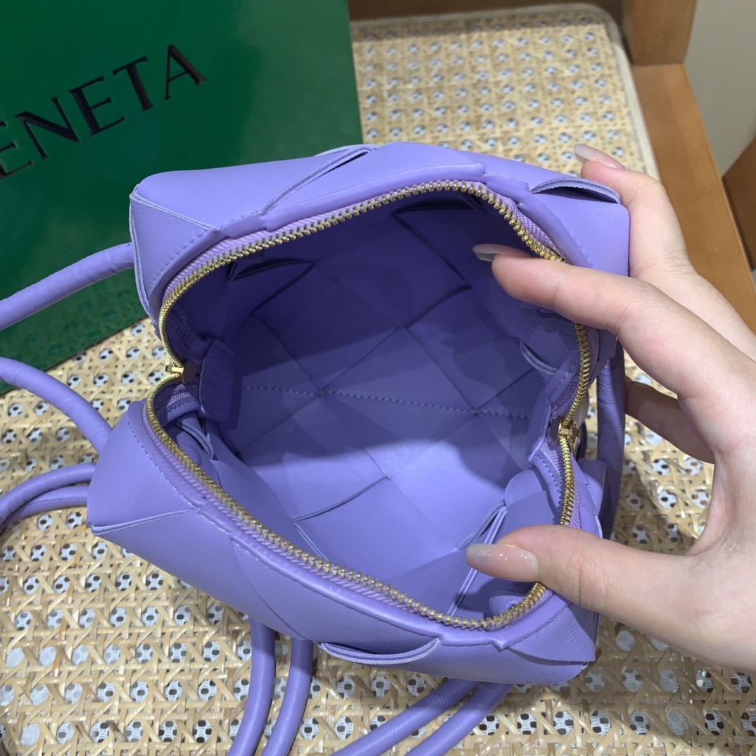 Bottega Veneta CASSETTE 14CM 相机包 701915紫藤色