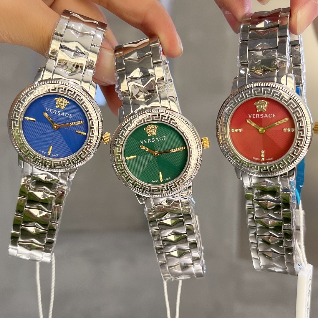 V-TRIBUTE Series 36mm Watch with Medusa Embossing and Greek Design Elements - 图片 7