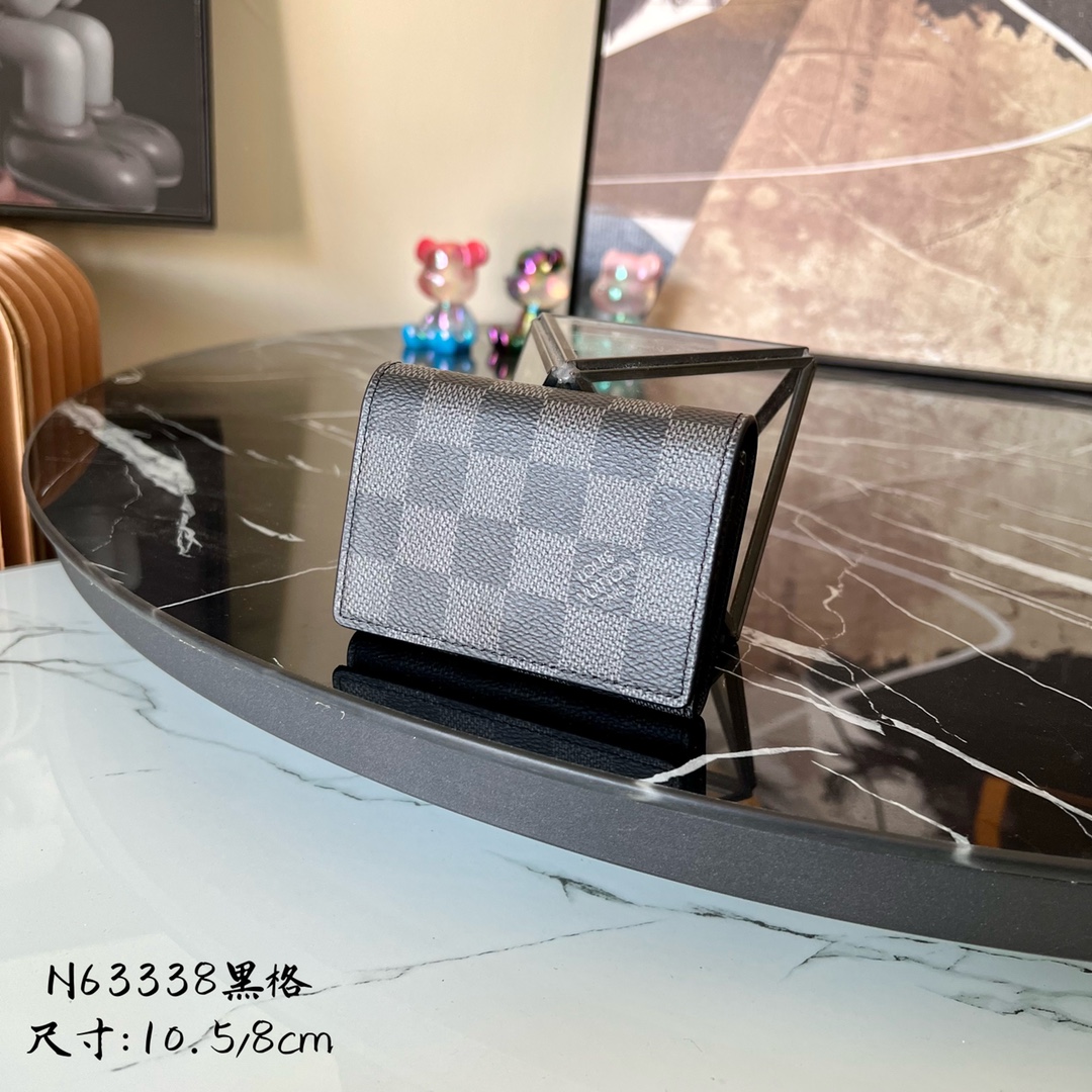  N63338黑格！ENVELOPPE CARTE DE VISITE 名片夹、采用Damier Gra