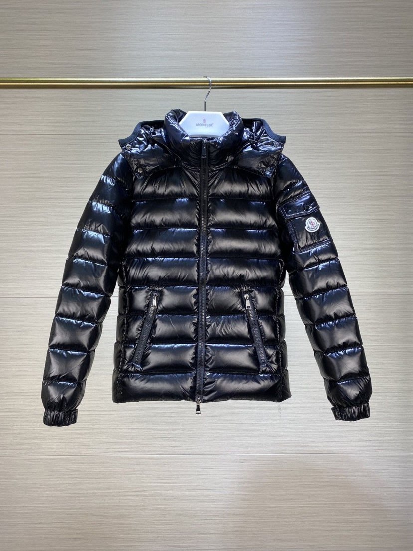 Moncler Alto
 Ropa Chaqueta de plumón Negro Mujeres