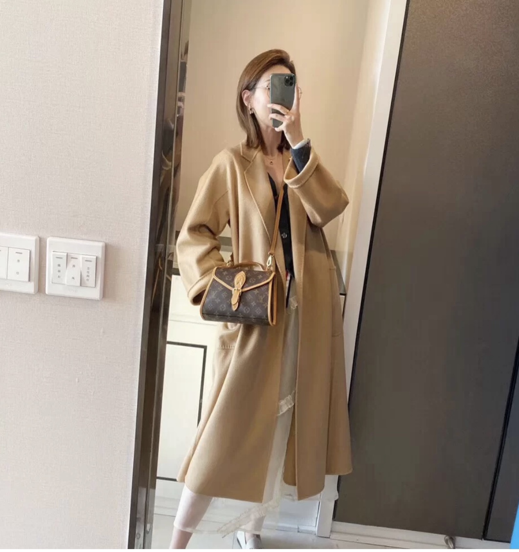 NO:176460,IVY Postman Bag Upper Body Reproduction Picture,19860909IVY 邮差包 上身效果图,,Bag